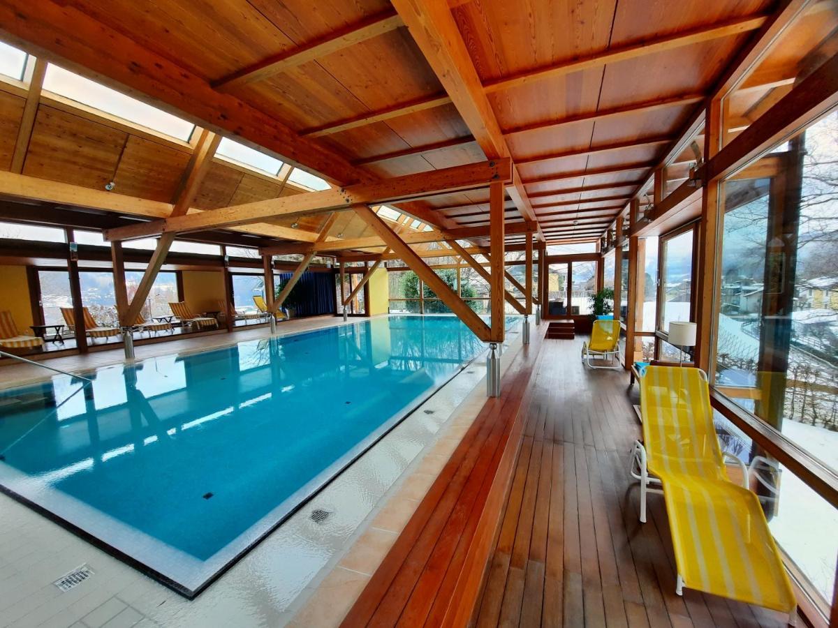 Hotel Hollweger Санкт Гилген Екстериор снимка