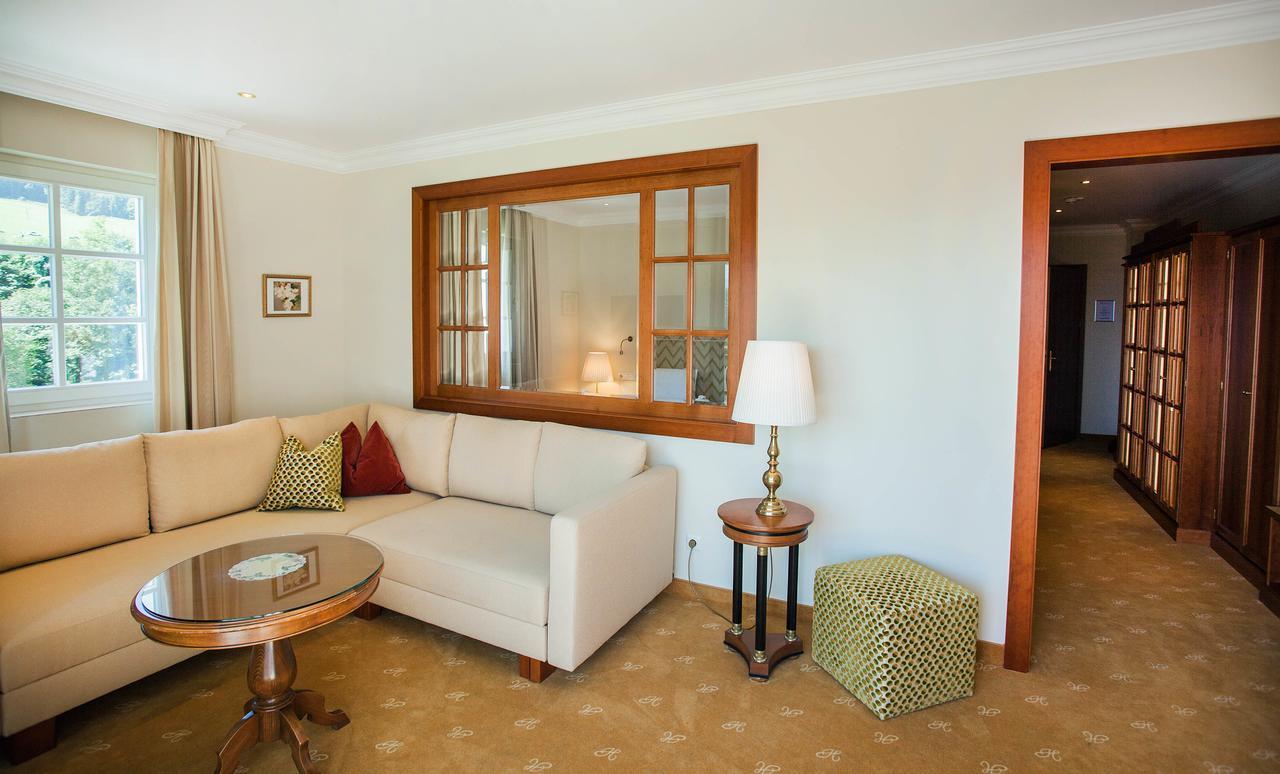 Hotel Hollweger Санкт Гилген Екстериор снимка