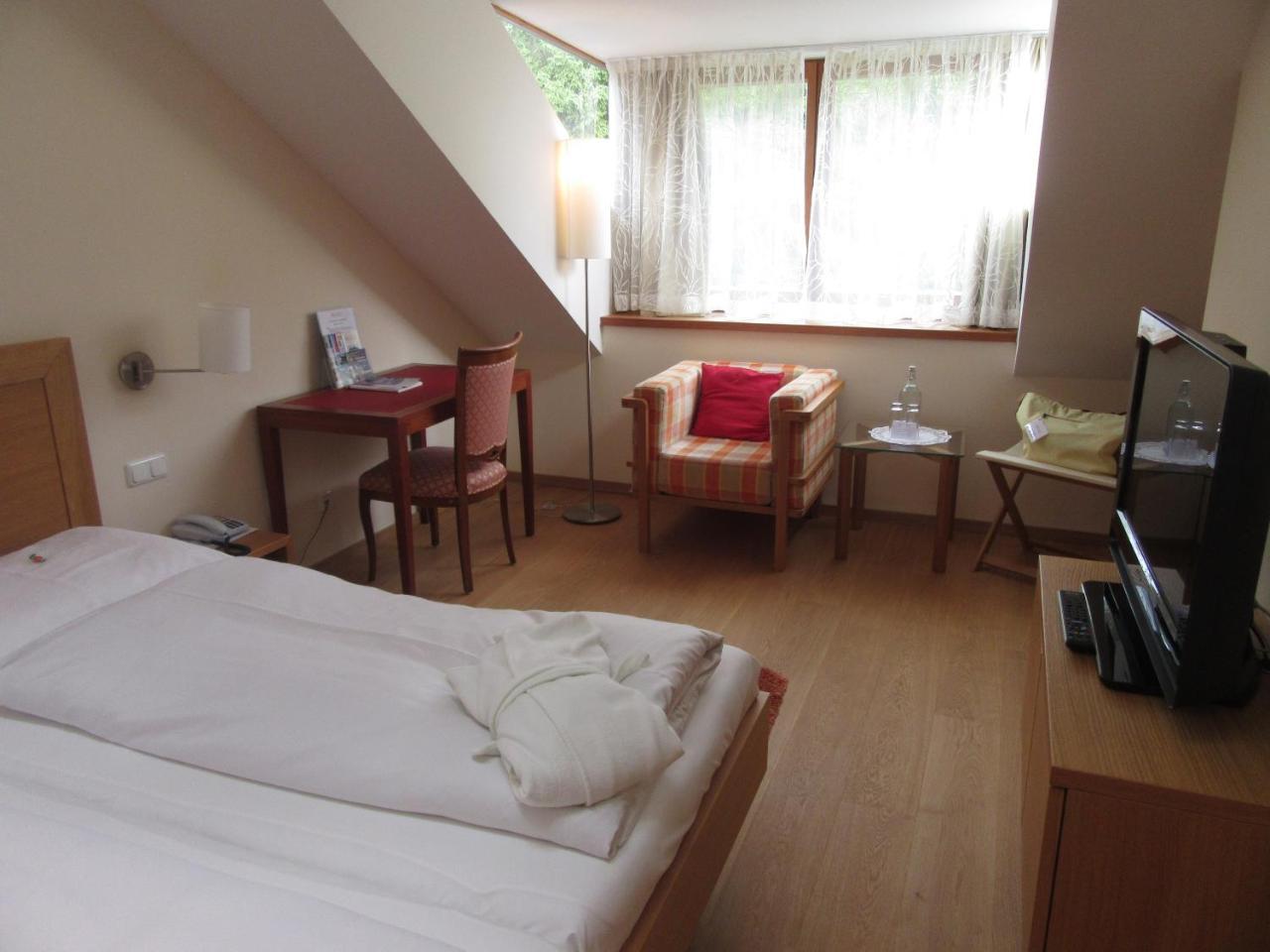 Hotel Hollweger Санкт Гилген Екстериор снимка